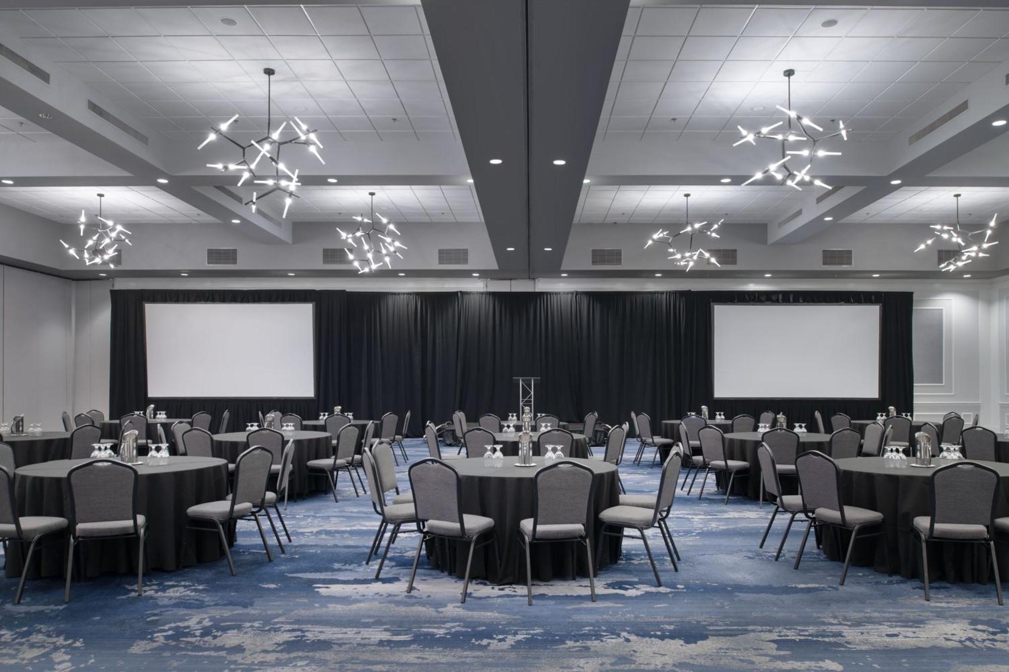 Sheraton Framingham Hotel & Conference Center Zewnętrze zdjęcie