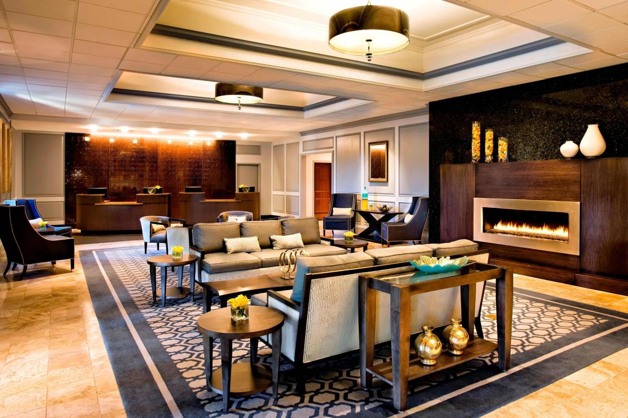 Sheraton Framingham Hotel & Conference Center Zewnętrze zdjęcie